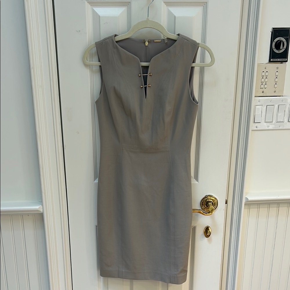 Elie Tahari Tan Sheath Mini Dress Plunge Neckline